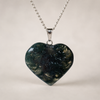 Colgante de corazón de cristal de ágata de musgo real, collares en forma de corazón genuinos, encanto de piedra preciosa pulida