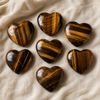 Cristal de corazón de ojo de tigre pulido, corazón de bolsillo grande de 2 pulgadas Corazón de cristal hinchado