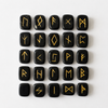 Juegos de runas de jaspe negro con bolsa de terciopelo negro y tarjeta de runas, juego de runas Futhrak del anciano