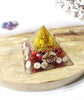 Pyramide d'orgone à 7 chakras avec crayon de quartz transparent, pyramide d'orgone en cristal.