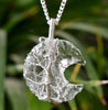 Colgante envuelto en alambre de plata de luna de cuarzo de cristal, piedra preciosa envuelta en plata de luna ~ colgante de luna de cristal.